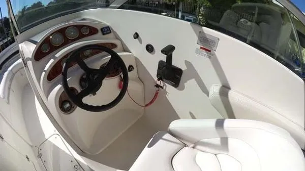 Slide: The Image of Wellcraft 260 Bowrider 2002 - 10