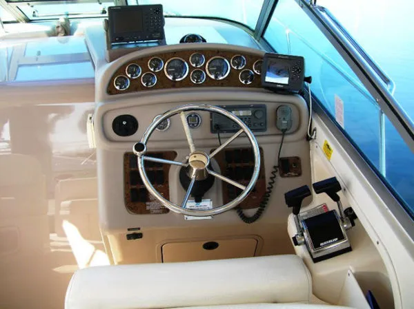 Slide: The Image of Sea Ray Sundancer 1999 - 9
