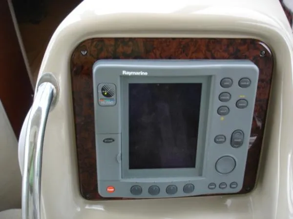 Slide: The Image of Sea Ray Sundancer 2003 - 11