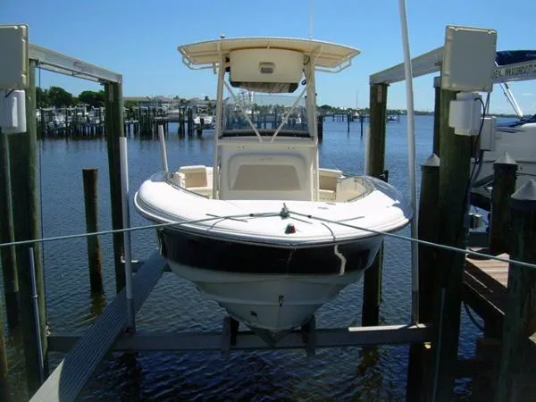 Slide: The Image of Scout 210 Sportfish 2004 - 2