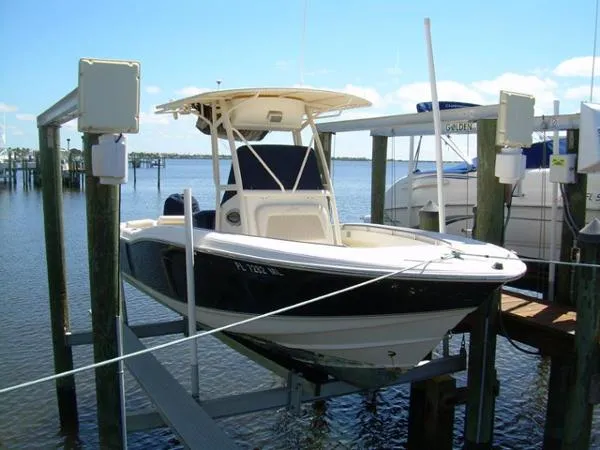 Slide: The Image of Scout 210 Sportfish 2004 - 3