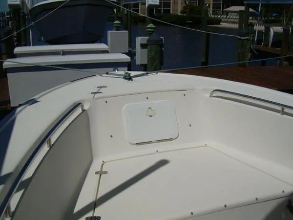 Slide: The Image of Scout 210 Sportfish 2004 - 4