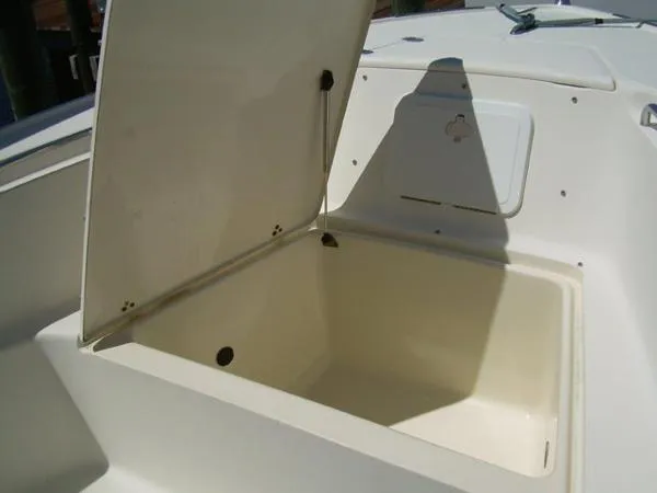 Slide: The Image of Scout 210 Sportfish 2004 - 7