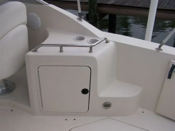 Slide: The Image of Sea Ray *24 Sundancer* 2001 - 5