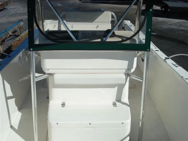 Slide: The Image of Pursuit 2870 Center Console 2000 - 4