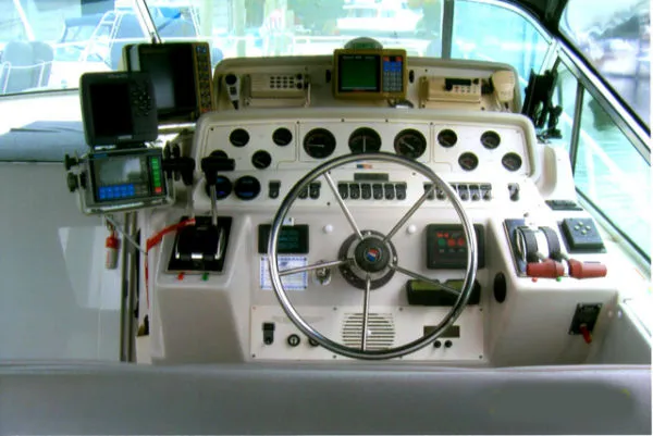 Slide: The Image of Wellcraft Gran Sport 1990 - 7