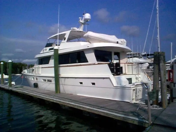 Slide: The Image of Hatteras Cockpit Motoryacht 1988 - 1
