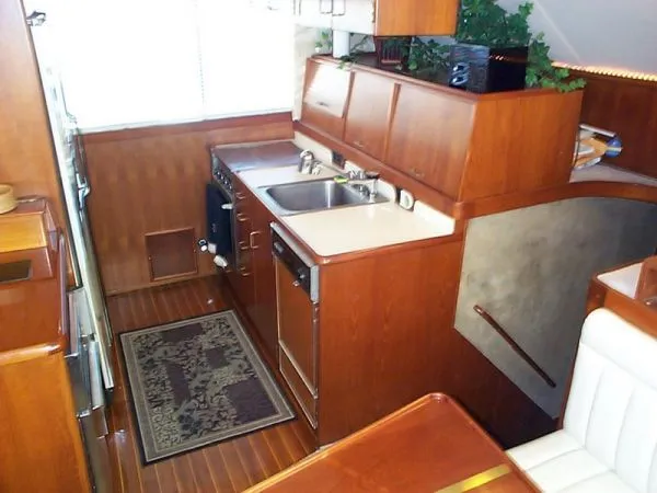 Slide: The Image of Ocean Yachts 55 Convertible Super Sport 1990 - 8