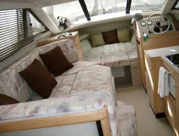 Slide: The Image of Bayliner 2858 1999 - 2