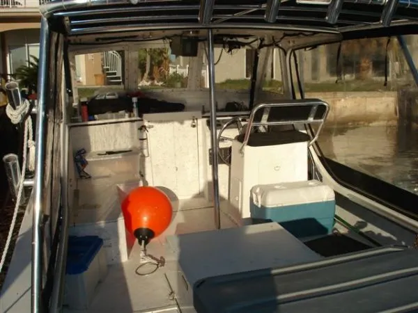 Slide: The Image of SABALO *32 Pilothouse* 2000 - 1