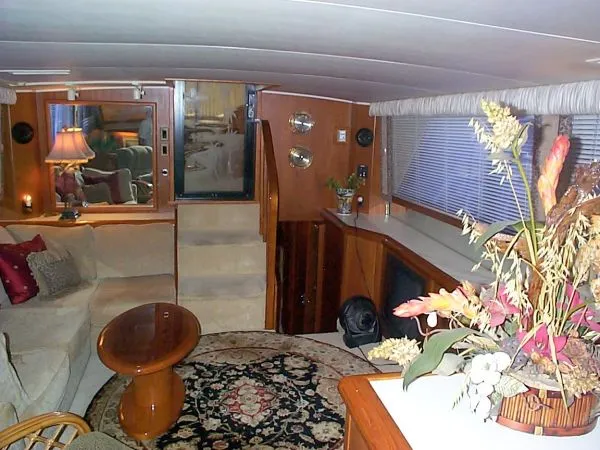 Slide: The Image of Californian Cockpit Motor Yacht 1989 - 1