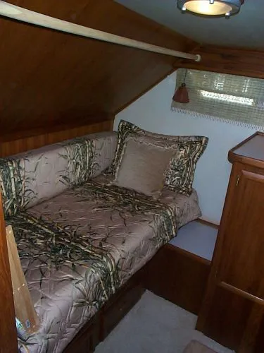 Slide: The Image of Californian Cockpit Motor Yacht 1989 - 10