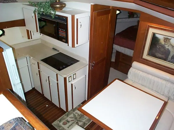 Slide: The Image of Californian Cockpit Motor Yacht 1989 - 7