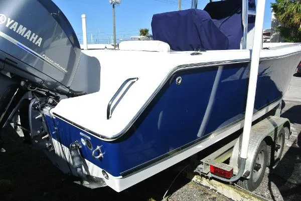 Slide: The Image of Sea Hunt 22 Triton CC 2012 - 9
