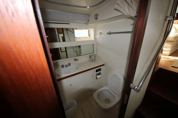 Slide: The Image of Hatteras Aft Cabin 1981 - 10