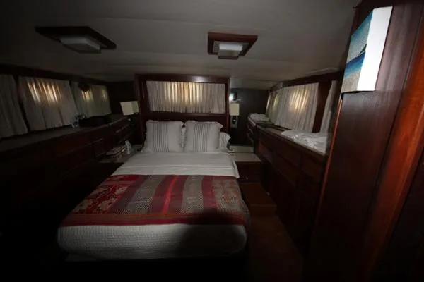 Slide: The Image of Hatteras Aft Cabin 1981 - 7