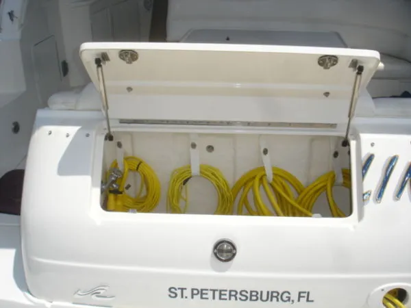 Slide: The Image of Sea Ray *340 Sundancer* 2001 - 10