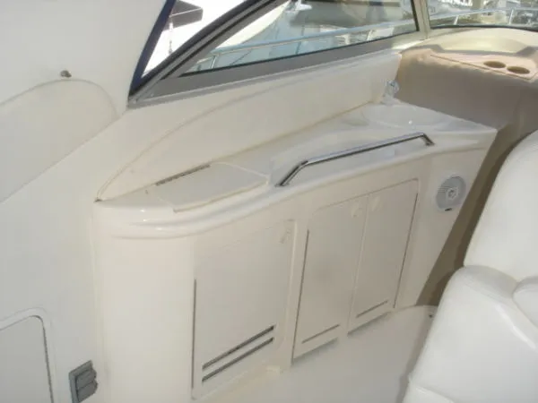 Slide: The Image of Sea Ray *340 Sundancer* 2001 - 7