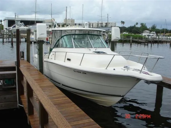 Slide: The Image of Pursuit 3070 Offshore Center Console 2002 - 2
