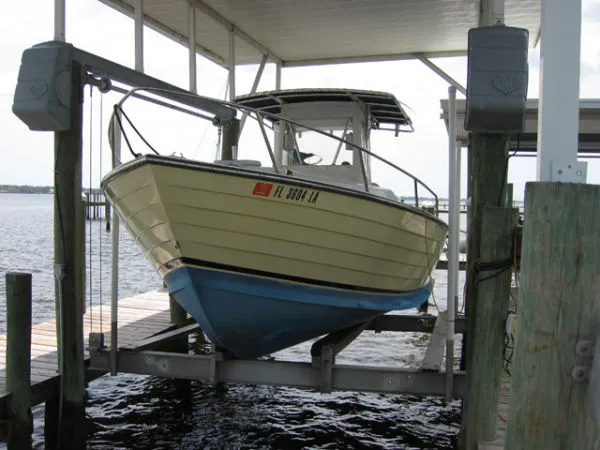 Slide: The Image of Fort Myers Yacht and Shipbuild 24 Captiva 1987 - 0