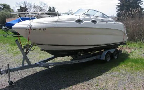 Slide: The Image of Sea Ray 2002 - 0
