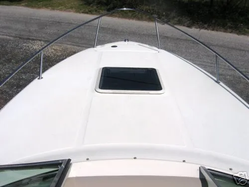 Slide: The Image of Sea Ray 2002 - 4