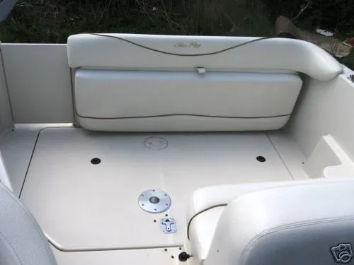 Slide: The Image of Sea Ray 2002 - 7