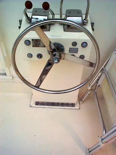 Slide: The Image of Hatteras Flybridge Convertible 1977 - 5