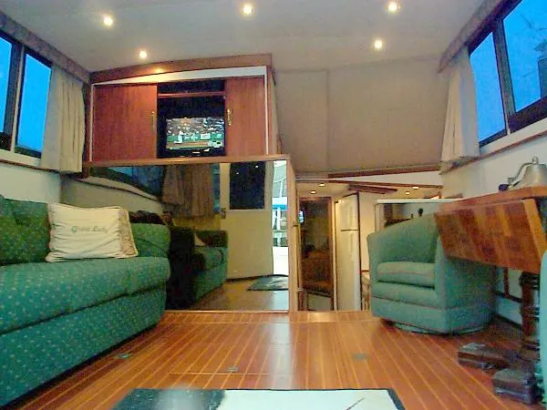 Slide: The Image of Hatteras Flybridge Convertible 1977 - 6