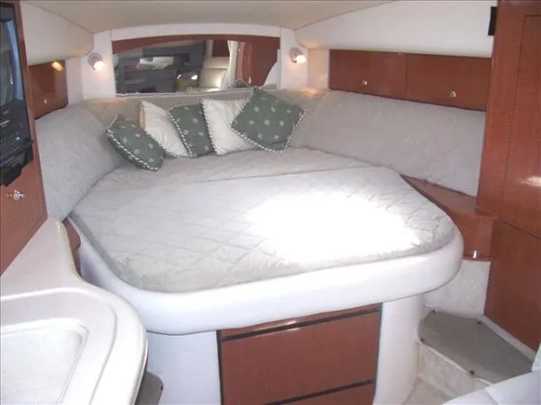 Slide: The Image of Sea Ray Sundancer 2003 - 1