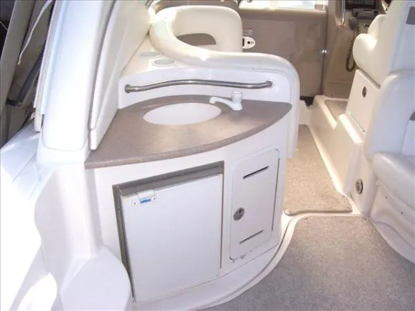 Slide: The Image of Sea Ray Sundancer 2003 - 11