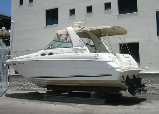 Slide: The Image of Sea Ray *310 Sundancer* 2000 - 0