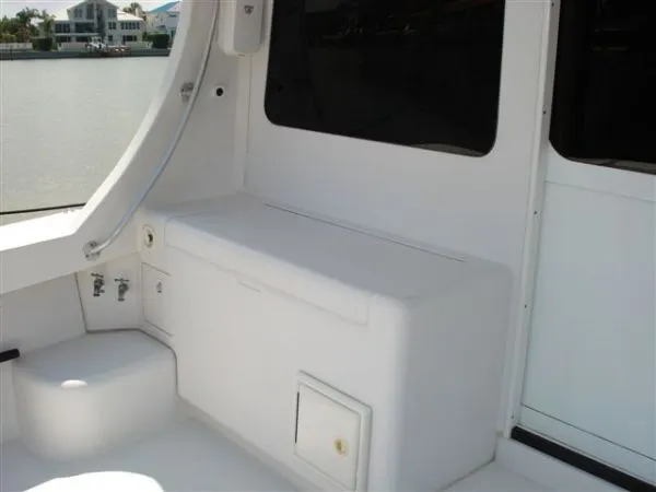 Slide: The Image of Luhrs *36 Convertible* 1998 - 7