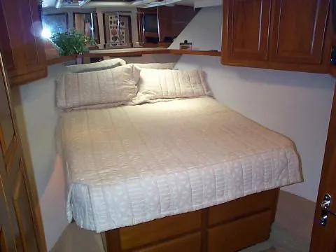 Slide: The Image of Viking Cockpit Motor Yacht 1995 - 8