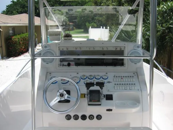 Slide: The Image of Donzi 28ZF 2000 - 3
