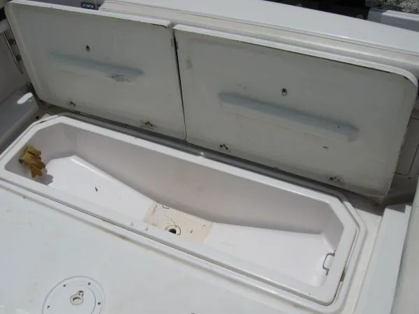 Slide: The Image of Donzi 28ZF 2000 - 6