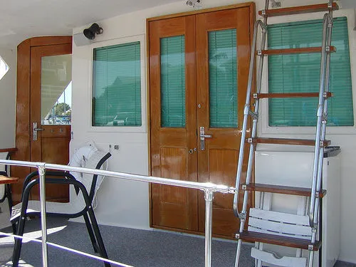 Slide: The Image of Hatteras LRC Yachtfish 1979 - 3