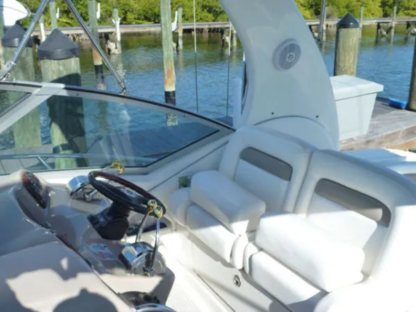 Slide: The Image of Sea Ray 320 Sundancer 2005 - 10