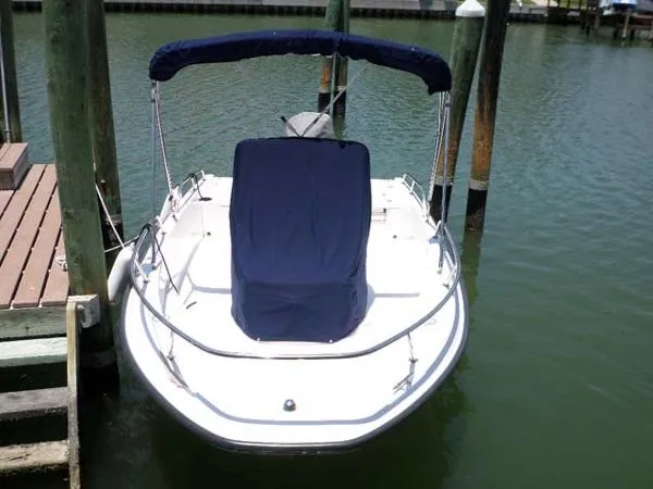 Slide: The Image of Boston Whaler Center Console 2008 - 4