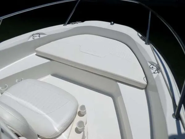 Slide: The Image of Boston Whaler Center Console 2008 - 6