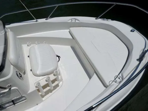 Slide: The Image of Boston Whaler Center Console 2008 - 7