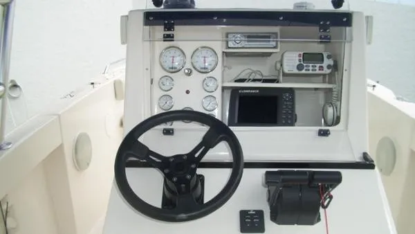 Slide: The Image of Paramount Center Console 2006 - 6
