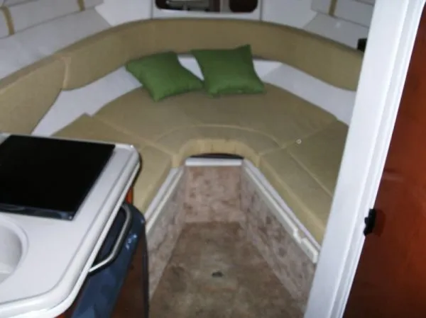 Slide: The Image of Sea Ray *240 Sundancer* 2008 - 1
