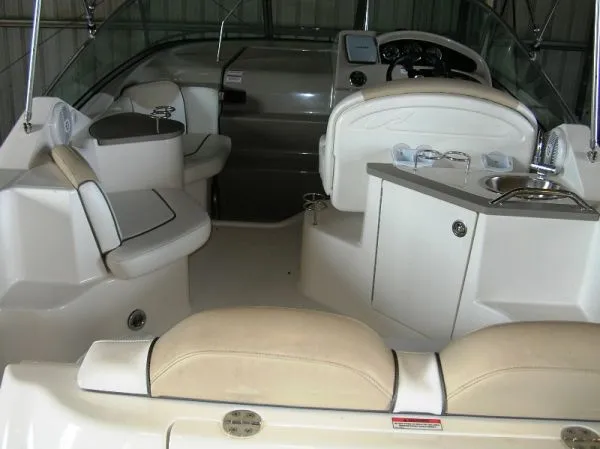 Slide: The Image of Sea Ray *240 Sundancer* 2008 - 4
