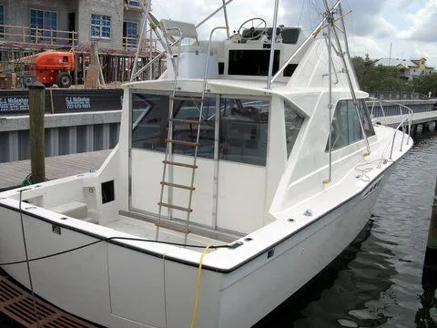 Slide: The Image of Chris-Craft Commander 1969 - 5