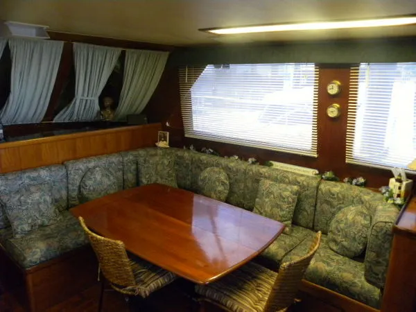 Slide: The Image of Gulfstar Motor Yacht 1987 - 6