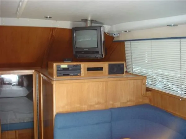 Slide: The Image of Cabo *35 Flybridge Sedan* 1995 - 1