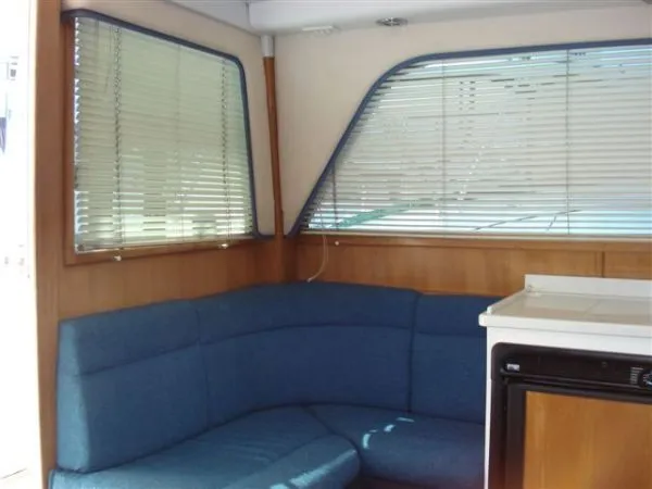 Slide: The Image of Cabo *35 Flybridge Sedan* 1995 - 2