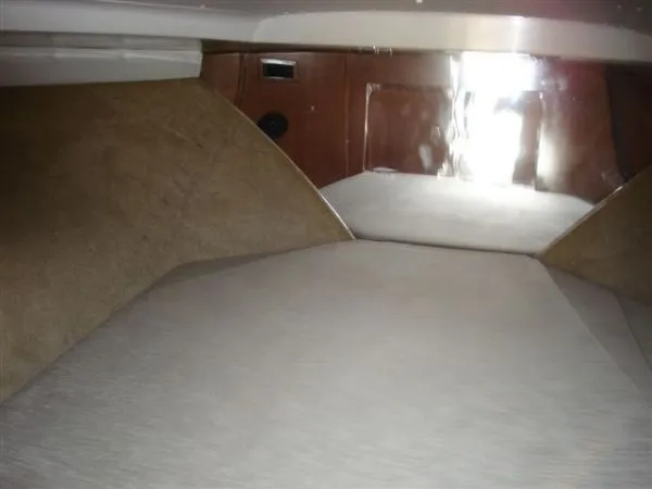 Slide: The Image of Cabo *35 Flybridge Sedan* 1995 - 5