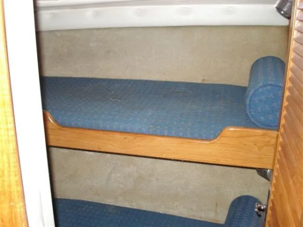 Slide: The Image of Cabo *35 Flybridge Sedan* 1995 - 8